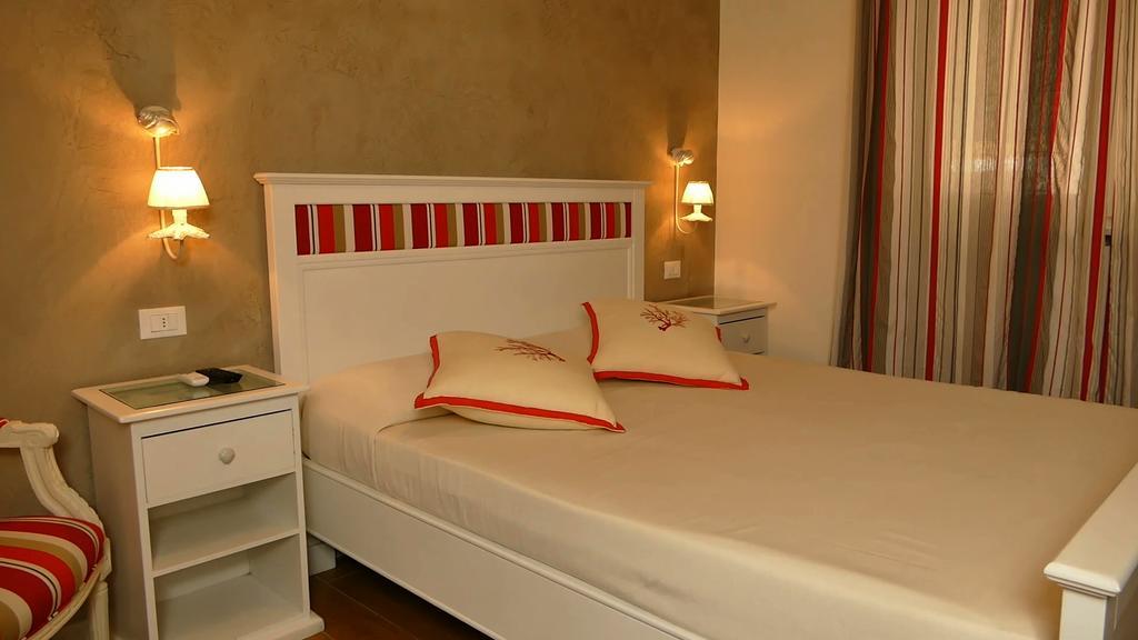 Bed & Breakfast Venezia 마리나 디 카라라 객실 사진
