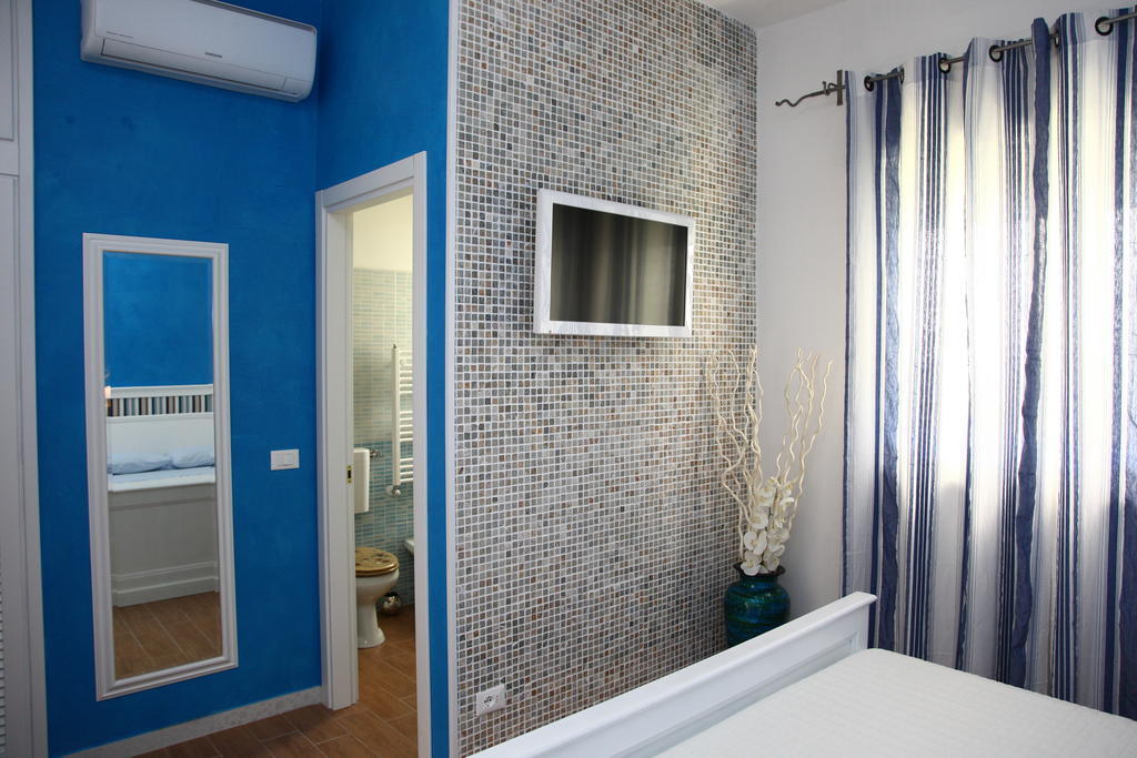 Bed & Breakfast Venezia 마리나 디 카라라 객실 사진